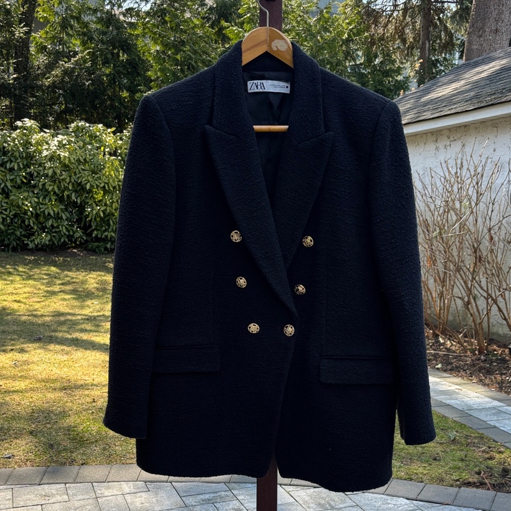 Zara Black Double-Breasted Bouclé Blazer with Gold Buttons